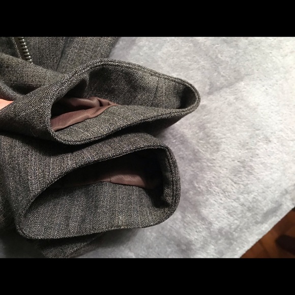 BCBG Max Azria stylish jacket - GUC - Picture 8 of 9